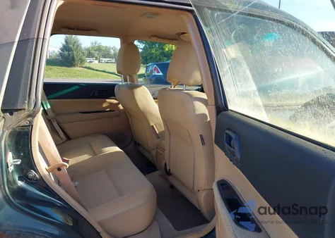 2005 Subaru Forester 2.5X из США, поврежденный, VIN JF1SG63655H743100